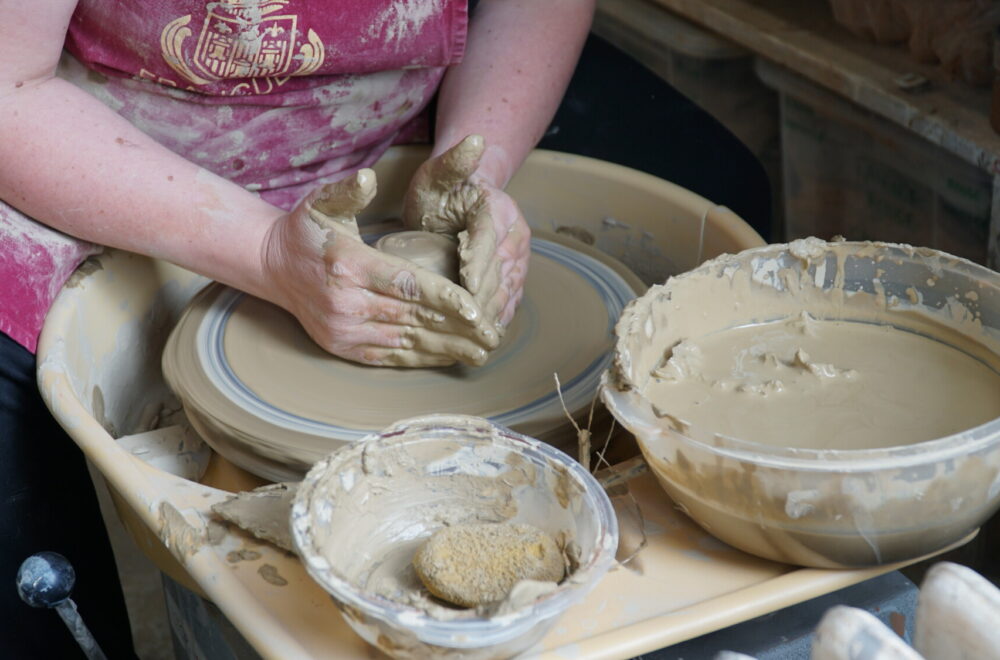 Arts Plastiques - Terre tournage - Poterie Céramique