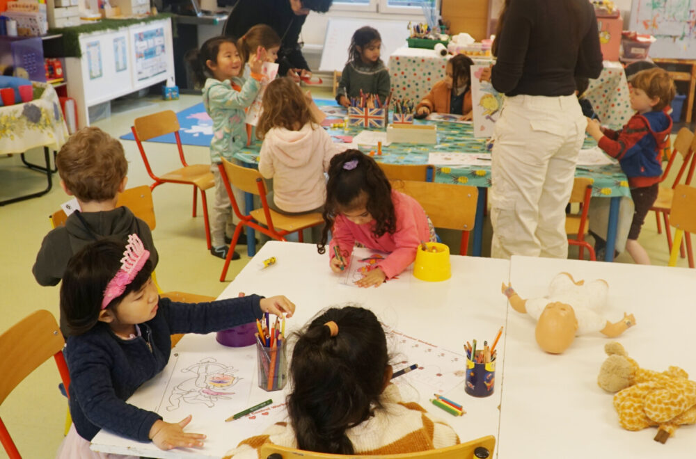 Busy Bees - English School
